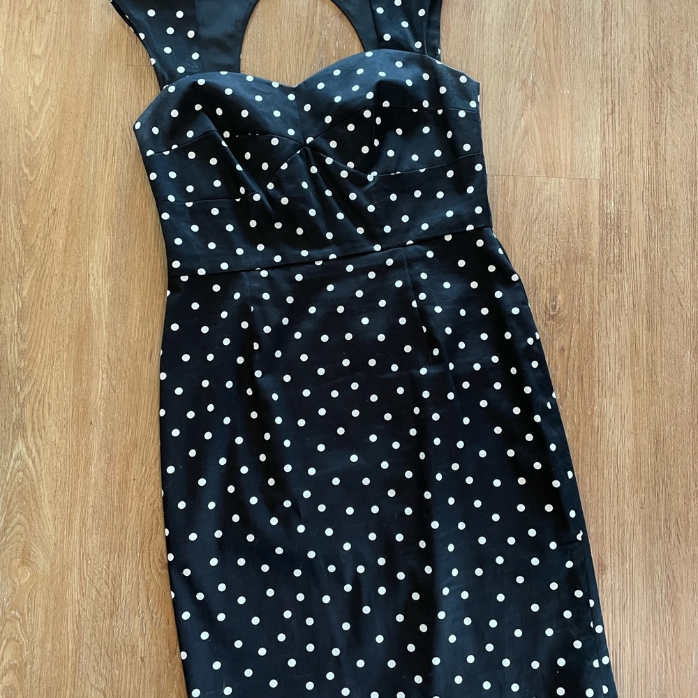 Cleo Black and White Sheath Dress Sweetheart Neckline